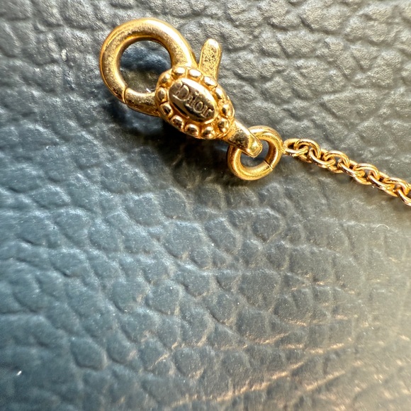 Dior Rose Des Vents Necklace - Picture 9 of 11